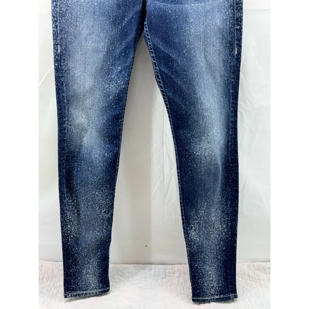 Women’s 31 skinny true religion, bleached wash jeans - Picture 3 of 12